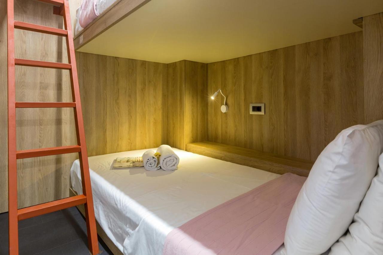 Capsule hotel Loc Hospitality Urban Den