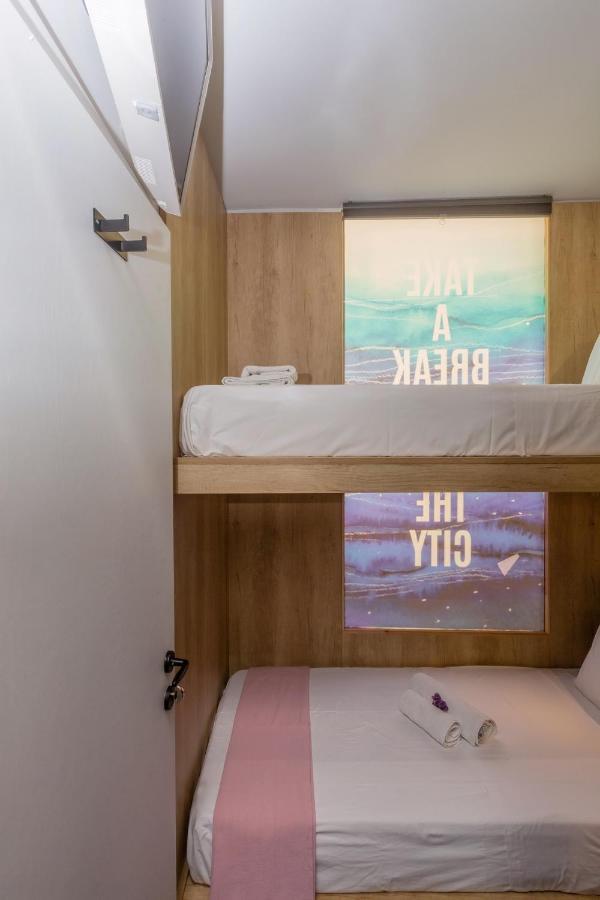 Loc Hospitality Urban Den Hotel de capsule *