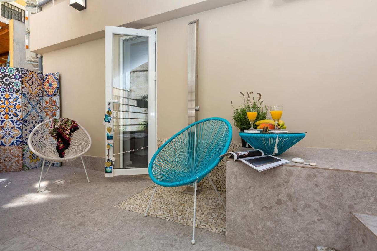 Loc Hospitality Urban Den Hotel de capsule Corfu (city)