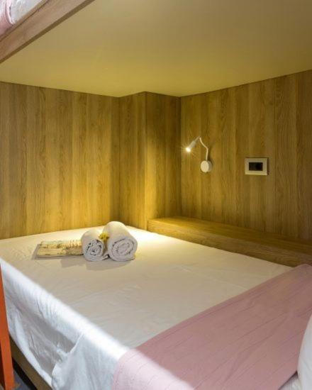 Hotel de capsule Loc Hospitality Urban Den Corfu (city)